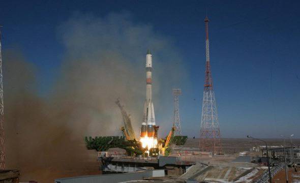 Русия изведе в орбита военен спътник