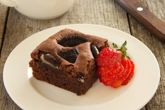 Шоколадов брауниз с бисквитки „Орео“