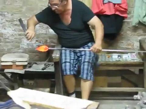 Ето как се правят стъклени фигурки