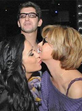 Страхотна новина! Катето Евро ще става баба за първи път!