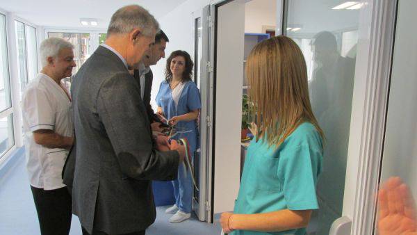 Компютърен томограф за 980 хил. лв. заработи в МБАЛ „Свети Мина“