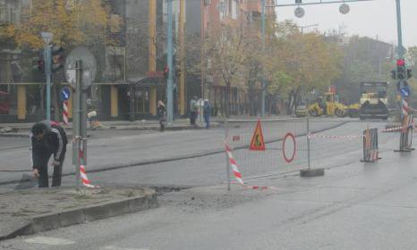 Затварят за движение северното платно на бул. „Мария Луиза“