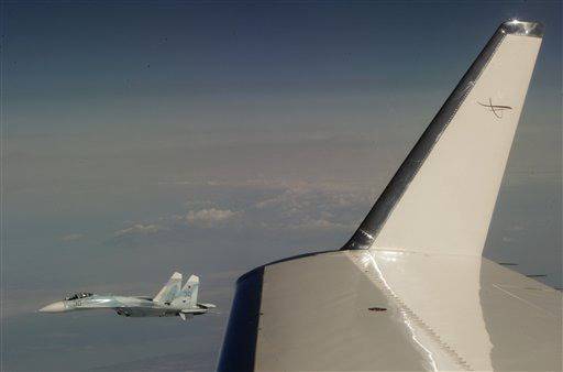 Руски военни самолети застрашават пътническите полети над Европа