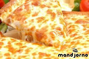 Пица с четири вида сирена