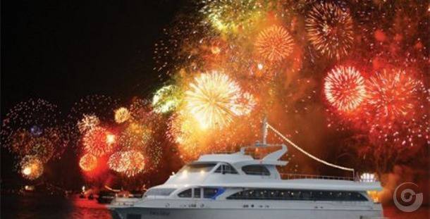 Новогодишна Гала вечеря на Яхта по Босфора в Истанбул 2015