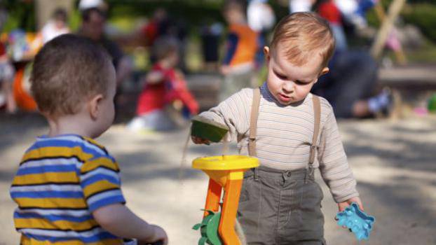 Защо се раждат повече момчета, отколкото момичета?