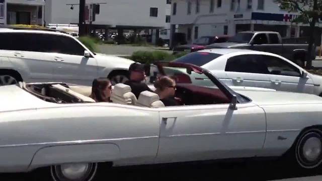 Така става когато изпреварваш на задна гума …смях!