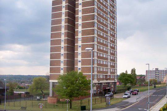 Санирането на стари сгради – безплатно за собствениците