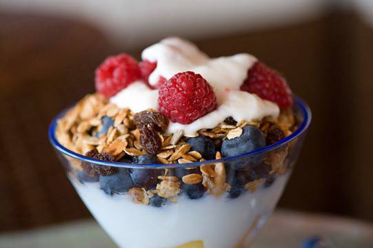 Тридневна диета с кисело мляко и плодове