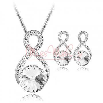 Комплект осмица с Австрийски кристали и златно покритие – колие и обеци – бял