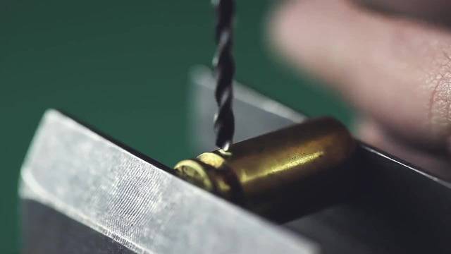 Ето как се правят слушалки от гилзи