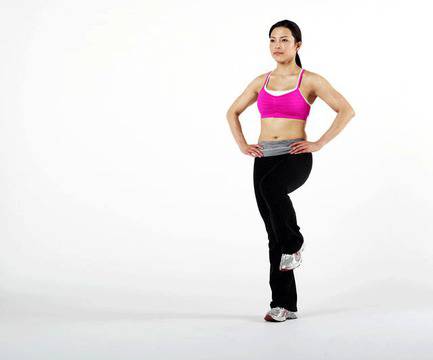 Тренировъчен дневник на една жена: Лесна тренировка за крака в домашни условия с хубава мускулна треска на следващия ден…