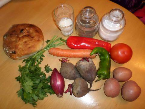 Зеленчукова крем супа с червено цвекло