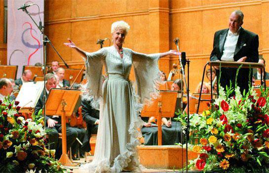 Райна Кабаиванска с юбилеен концерт в София