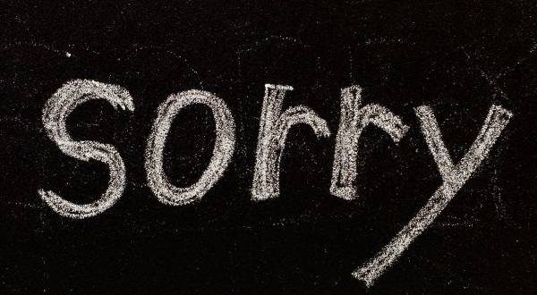 Как да се извиня на любим човек в няколко лесни стъпки?