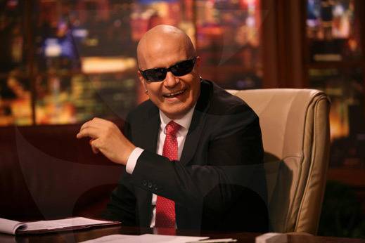 Доста странно! Слави строи семеен палат за невярната Мартина!