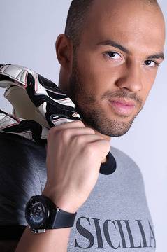 Ники Михайлов зарадва малкия Валерко с уникален подарък!