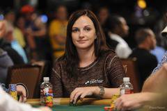 Красивата страна на покера: Сара Чафак
