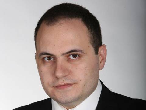 Ако кметът на Пазарджик е престъпник, престъпна ли е коалицията РБ-ДПС-ГЕРБ, която стои зад избирането му?