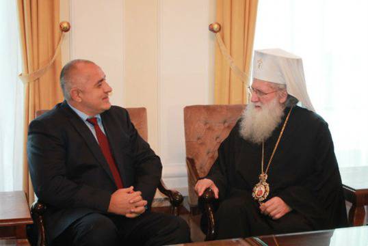 Борисов: Трудностите върнаха мислите ни към вярата и смирението