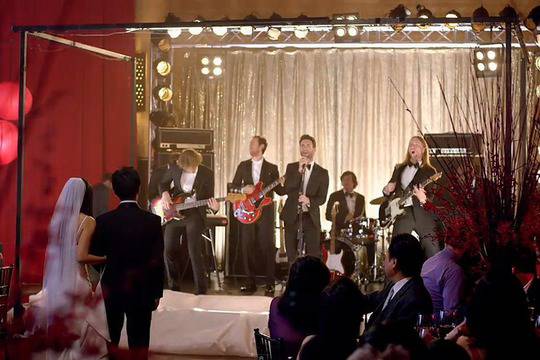 Maroon 5 като сватбарски оркестър
