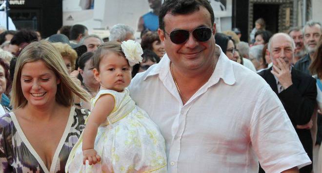 Шок! Алекс Сърчаджиева и малката София остават на улицата, заради Ласкин!