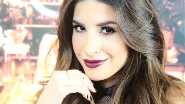 Секси грим с вишневи устни (видео) видяна 724 коментари 0