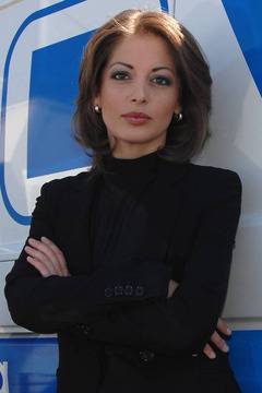 Даниела Тренчева стресирана от заплашителни смс-и!