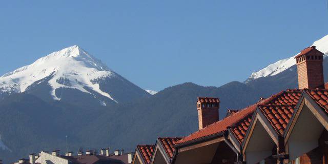 Уикенд почивка 2015 на планина в Банско! Нощувка, All inclusive Light, басейн, спа, паркинг в апартхотел Четирилистна…