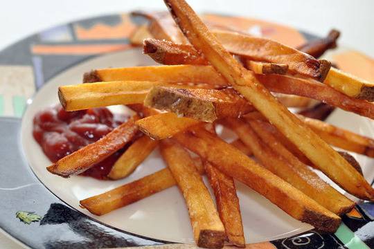 Пържени картофени пръчици