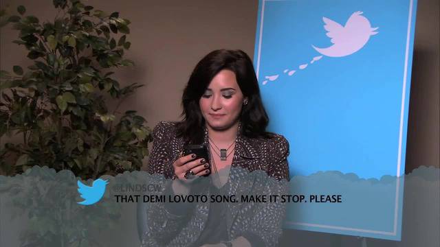 Звезди четат злобни статуси за себе си – Музикално издание