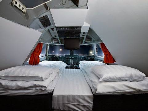 Sleeping into an awesome Boeing 747 hotel