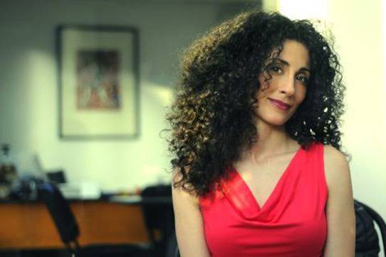 Спенс напсува Саня Армутлиева