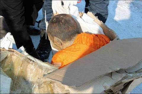 В транс вече 200 години: Будисти твърдят, че мумифицираният монах не е мъртъв