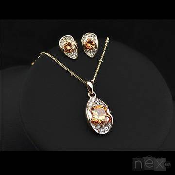 Комплект бижута ‘Amber’ с кристали Swarovski Elements и 18K златно покритие