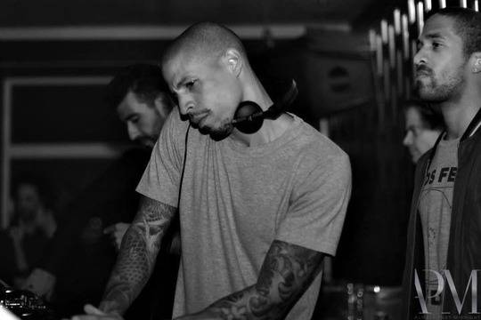 Британският модел и диджей Shane Mcpherson в :PM CLUB, в навечерието на Свети Валентин