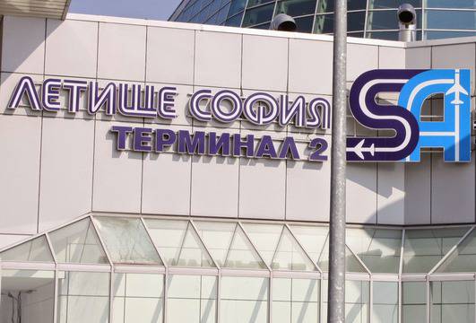 Вестници и списания: Извънредно – проблем със самолета на Борисов, кръжи над София заради авария