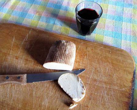 Най-подходящото мезе за червено вино