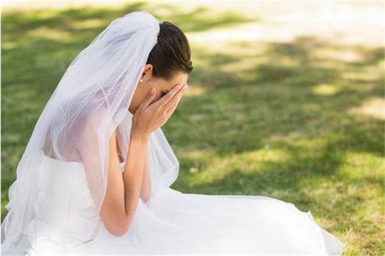 Шиха вагината на булка с 15 шева след бурна първа брачна нощ