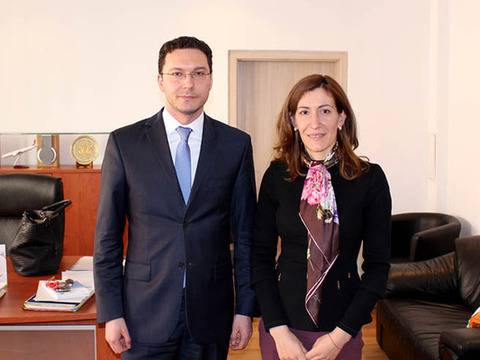 Облекчават се процедурите за издаване на туристически визи за руски и украински граждани