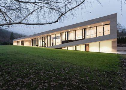 Внушителна резиденция в Търговище от – Архитектурни идеи за къщи и вили – Готови проекти – къщи и вили