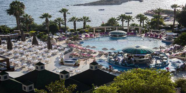 Почивка в Кушадасъ! 5 или 7 нощувки във вила на база All Inclusive, spa, басейни, водни пързалки в хотел Richmond Ephesus 5*…