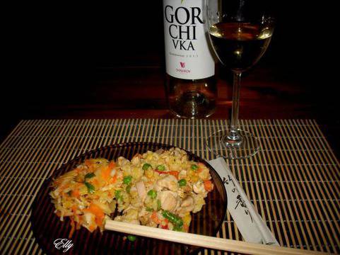 Ориз с пилешко по китайски