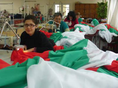 Българският трибагреник „прегръща“ Самарското знаме на 3 март в Стара Загора