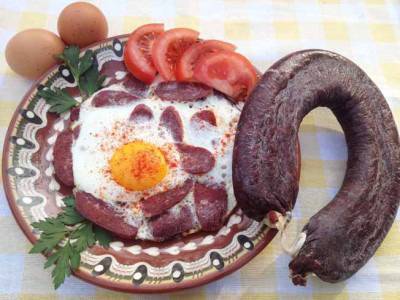 Рецепти съобразени със Зоната – суджук с яйца