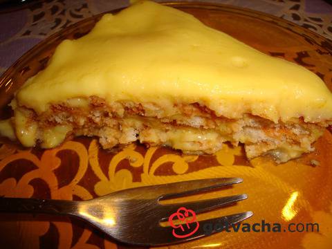 Торта с бишкоти и домашен крем