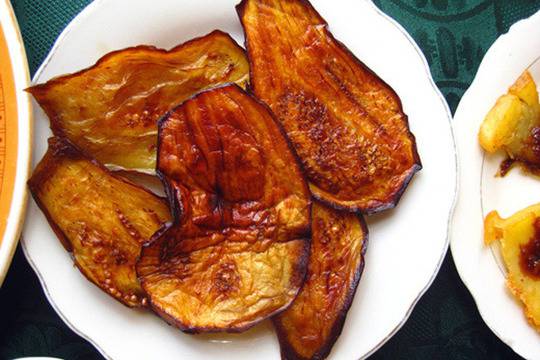 Печен патладжан със зехтин