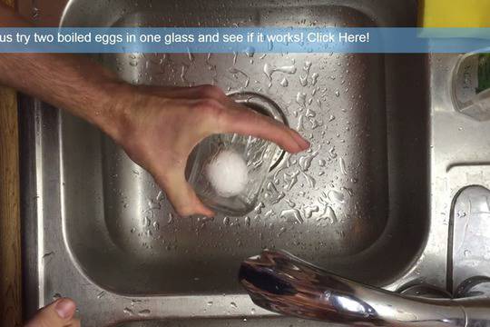 Как да обелим варено яйце за секунди?