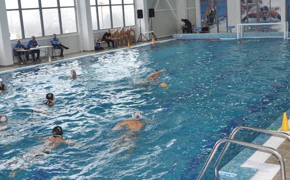 Сборният отбор на Бургас спечели първия турнир по водна топка за ветерани