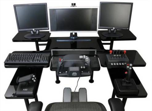 Мулти-функционално компютърно бюро, специално за геймъри